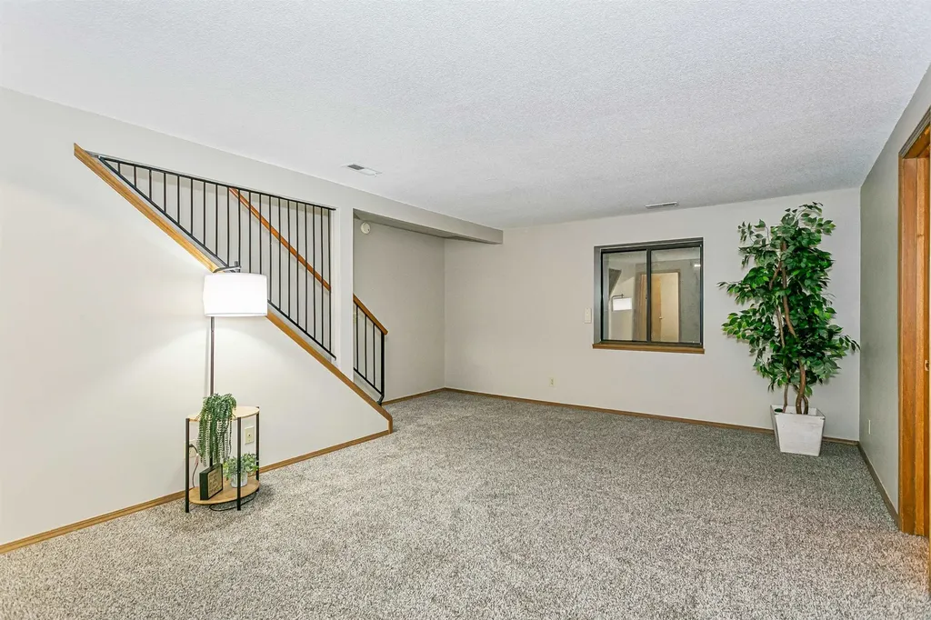 7439 E 31st Wichita KS 67226