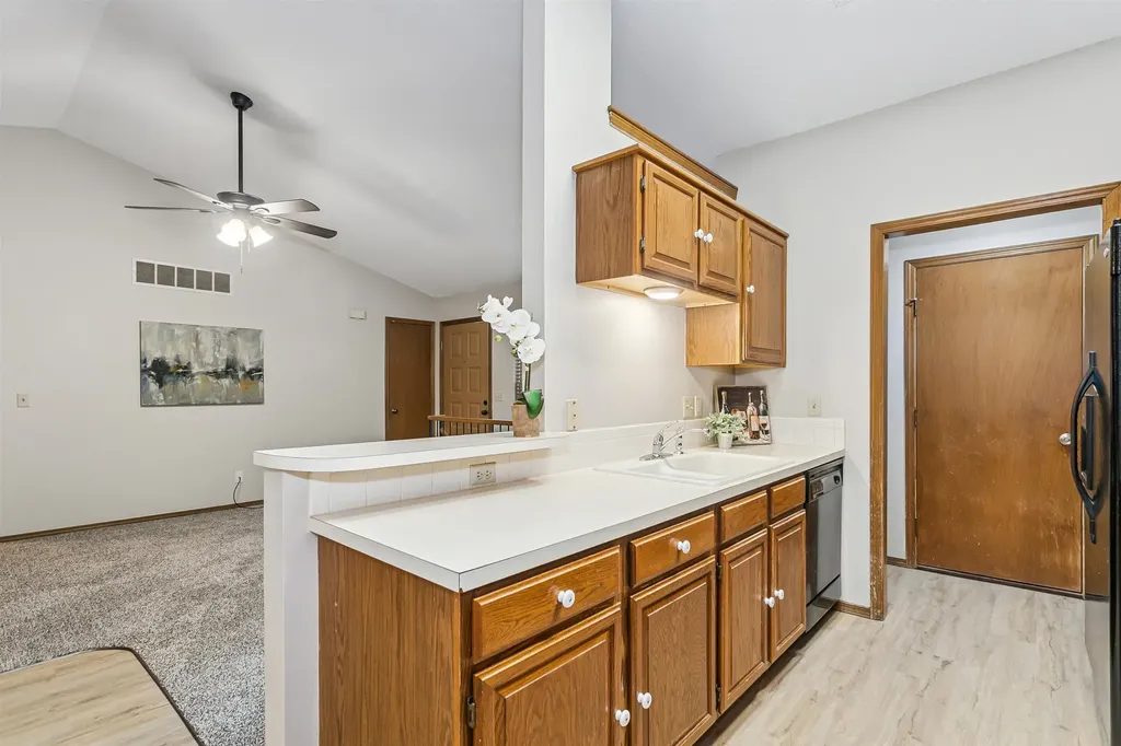 7439 E 31st Wichita KS 67226