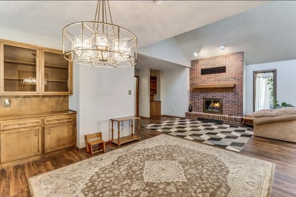 16 N Circle Drive Mulvane KS 67110