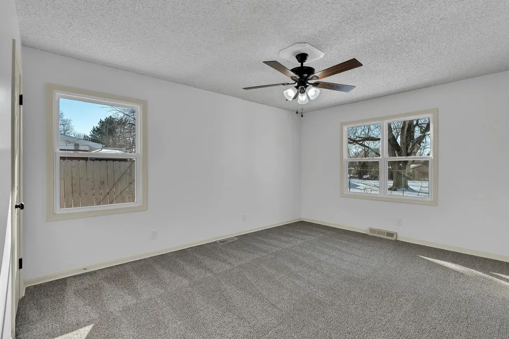 6115 N Hydraulic Park City KS 67219
