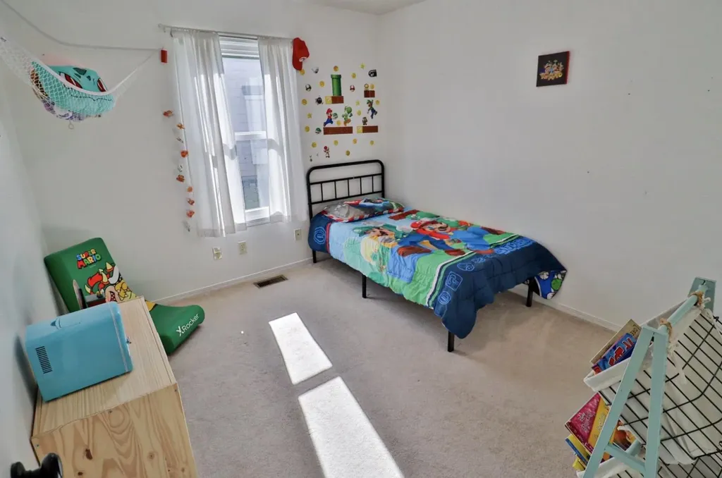866 S Bedford Court Wichita KS 67207