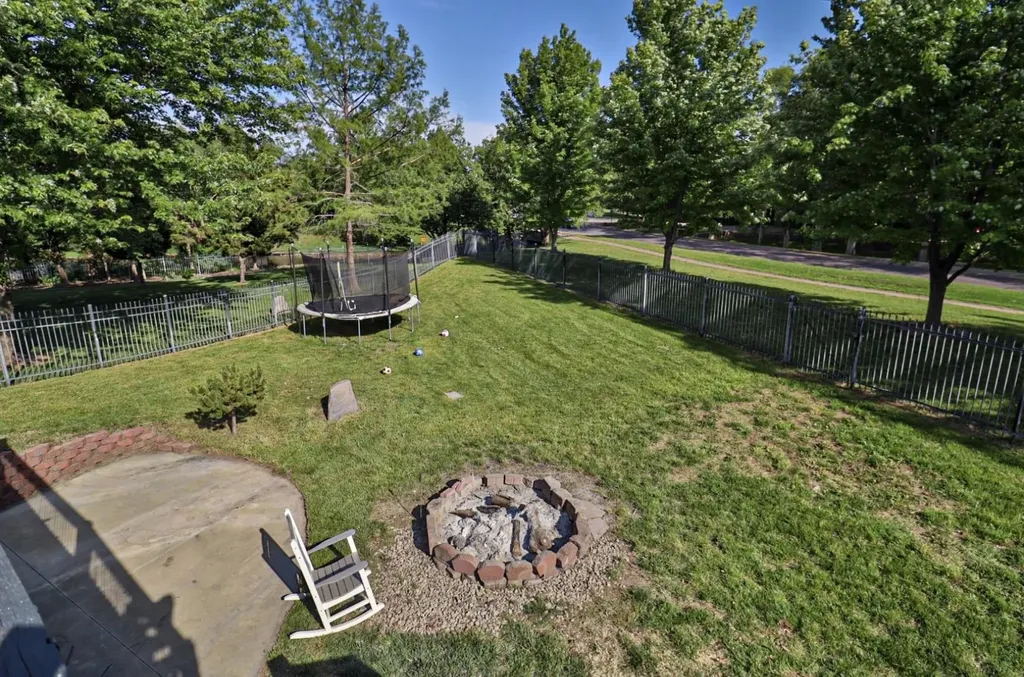 866 S Bedford Court Wichita KS 67207