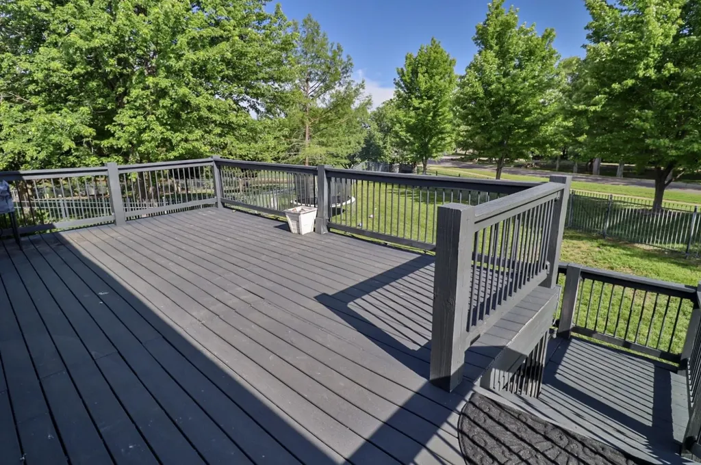 866 S Bedford Court Wichita KS 67207