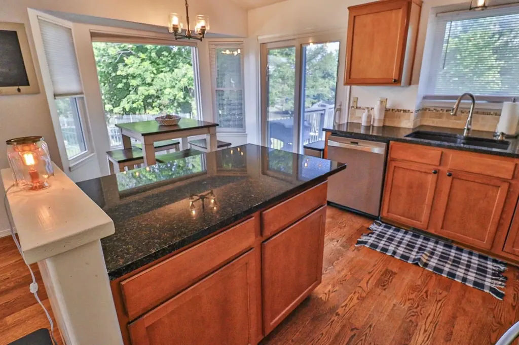 866 S Bedford Court Wichita KS 67207
