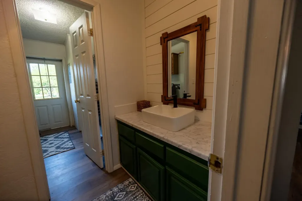 1905 SW Sunny Hills El Dorado KS 67042