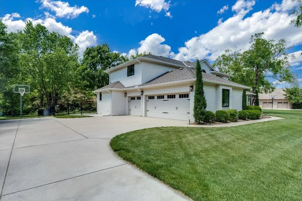 5 N Sandalwood Street Wichita KS 67230