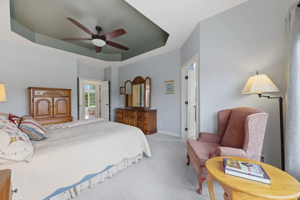 2133 W Harborlight Wichita KS 67204