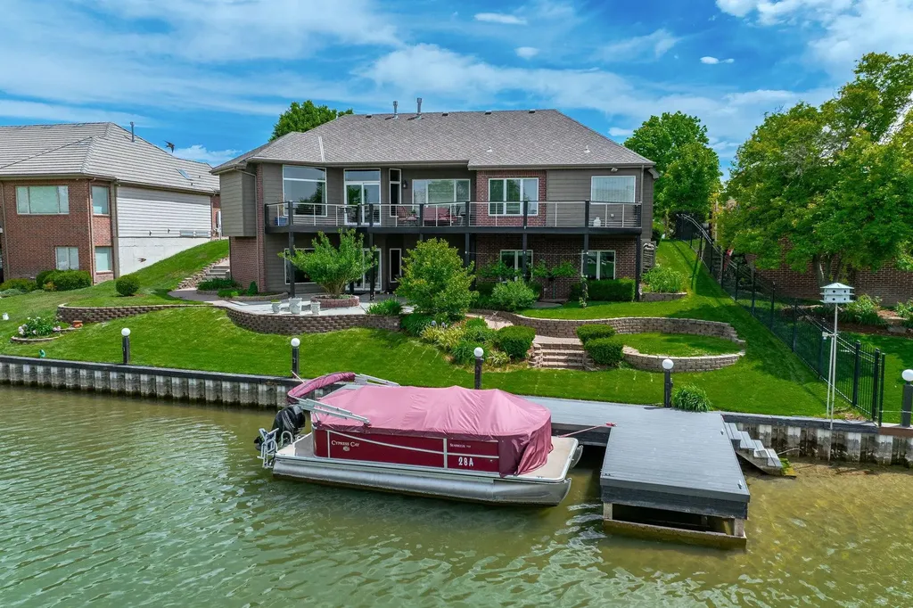 2133 W Harborlight Wichita KS 67204