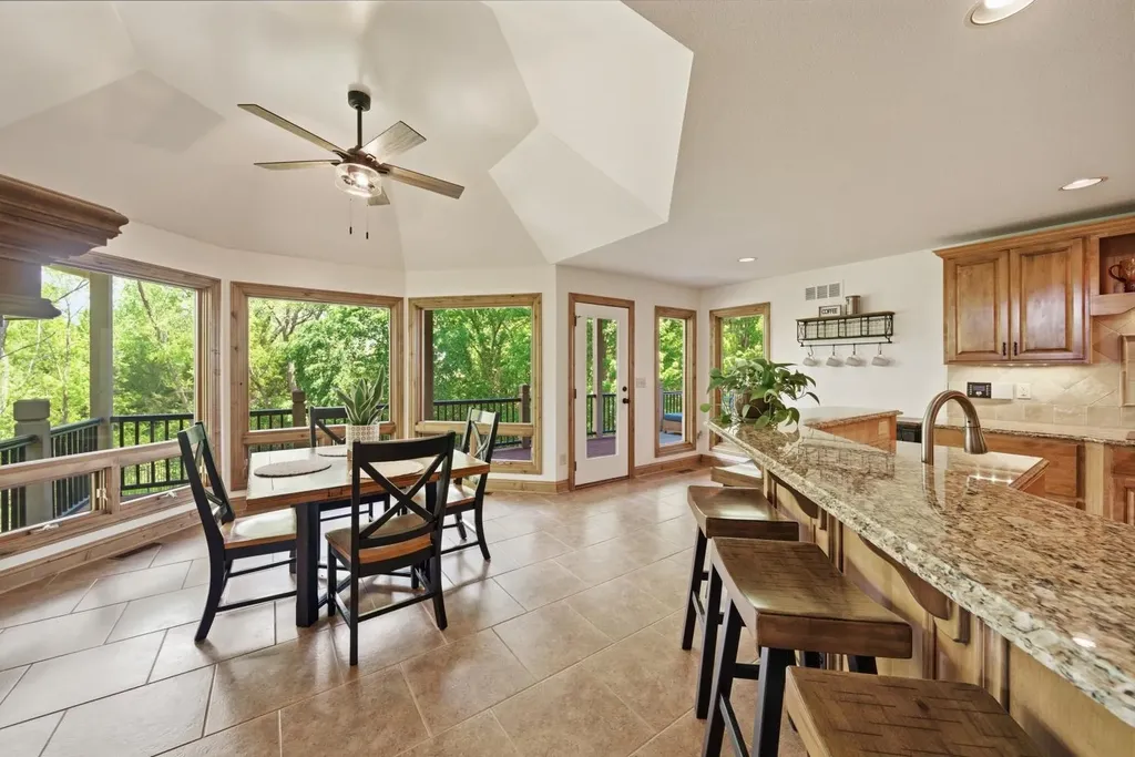 1210 E Rolling Hills Drive Augusta KS 67010