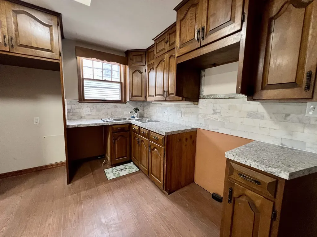 215 N 3rd Arkansas City KS 67005