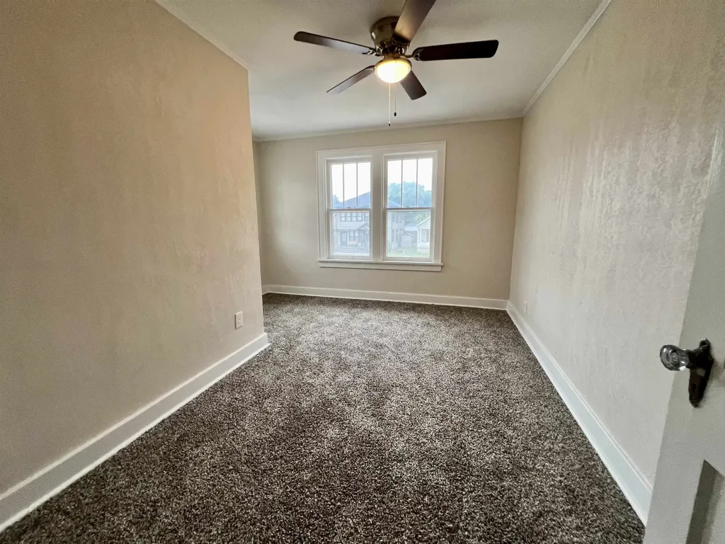 215 N 3rd Arkansas City KS 67005