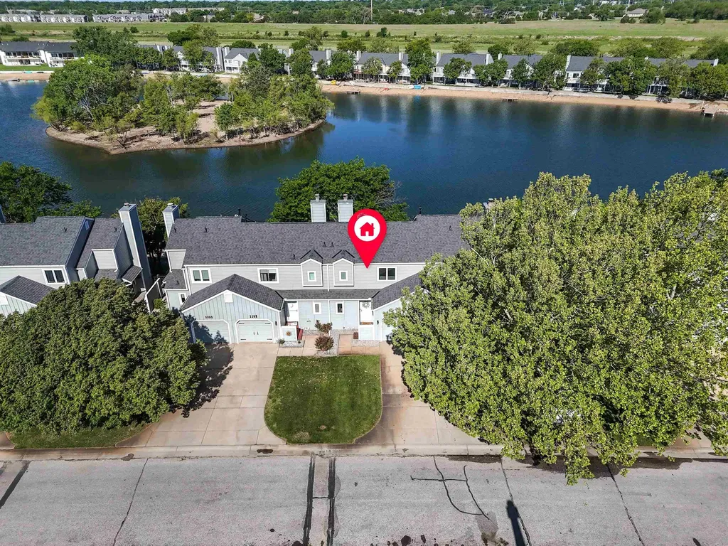 1105 N Lakewind Street Wichita KS 67212