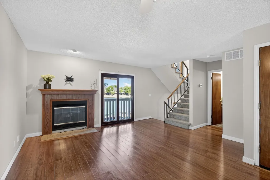 1105 N Lakewind Street Wichita KS 67212