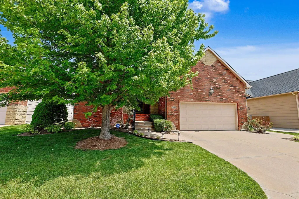 206 S Bordeulac Street Wichita KS 67230