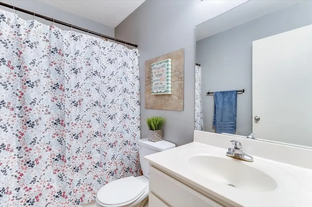 216 W Poplar Street Goddard KS 67052
