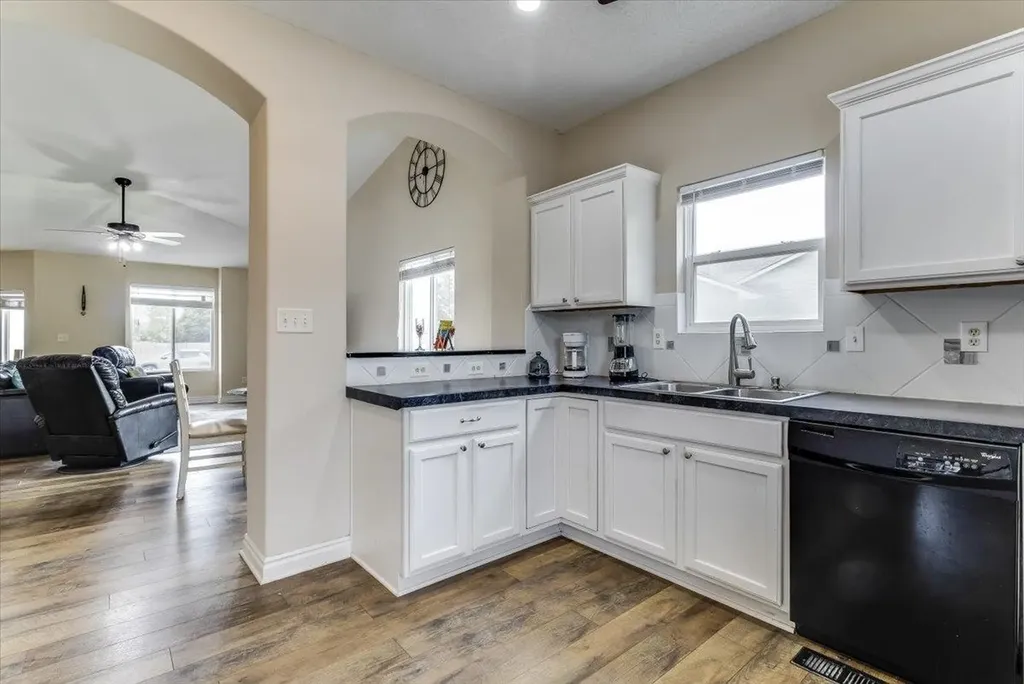 216 W Poplar Street Goddard KS 67052