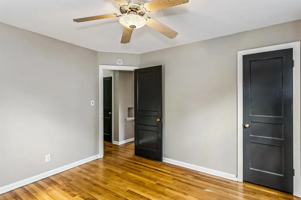 857 N Ridgewood Wichita KS 67208