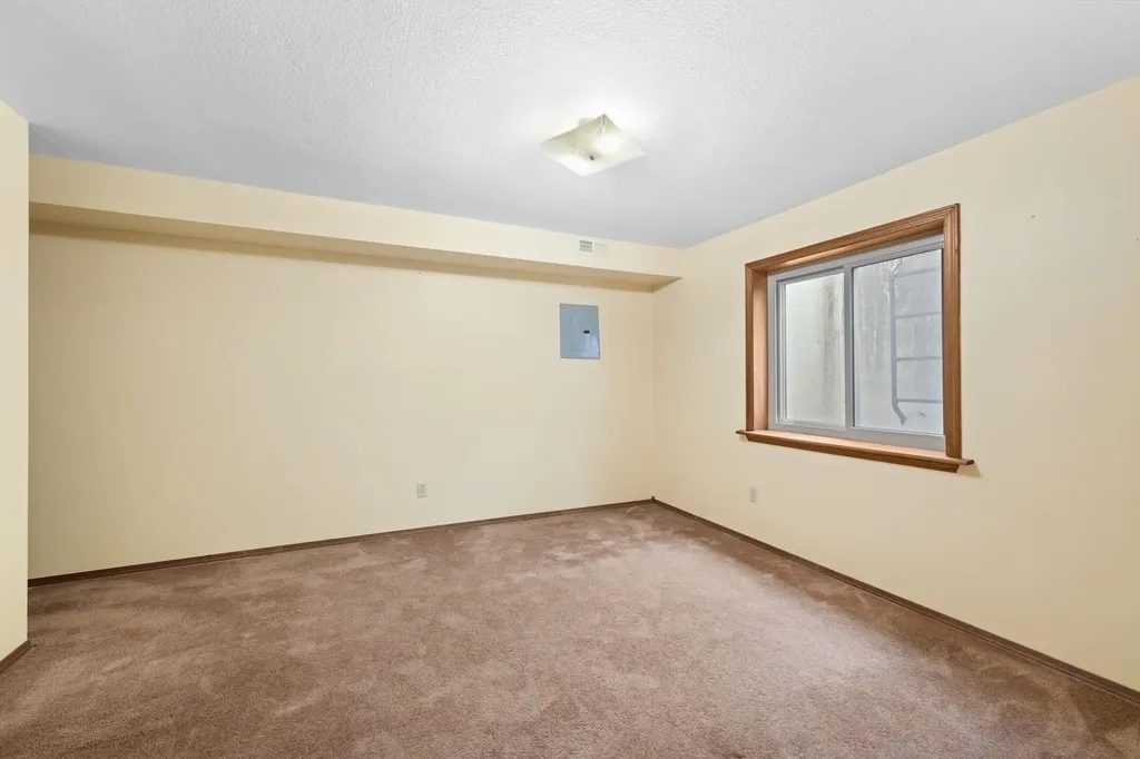 1816 E Fernwood Street Wichita KS 67216-2869