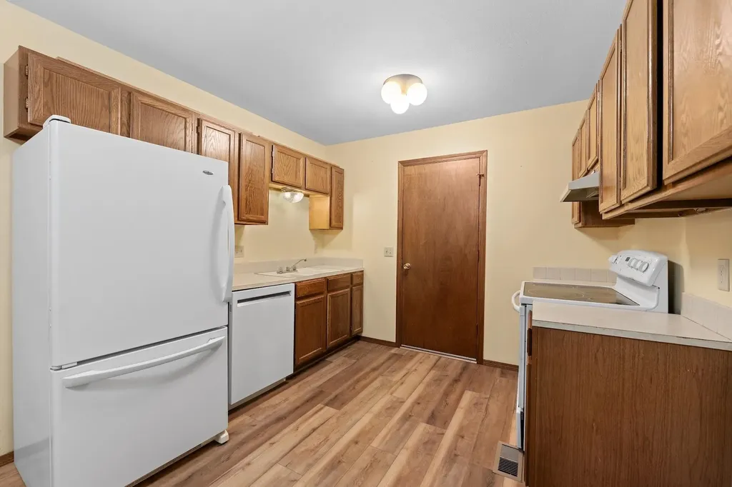 1816 E Fernwood Street Wichita KS 67216-2869