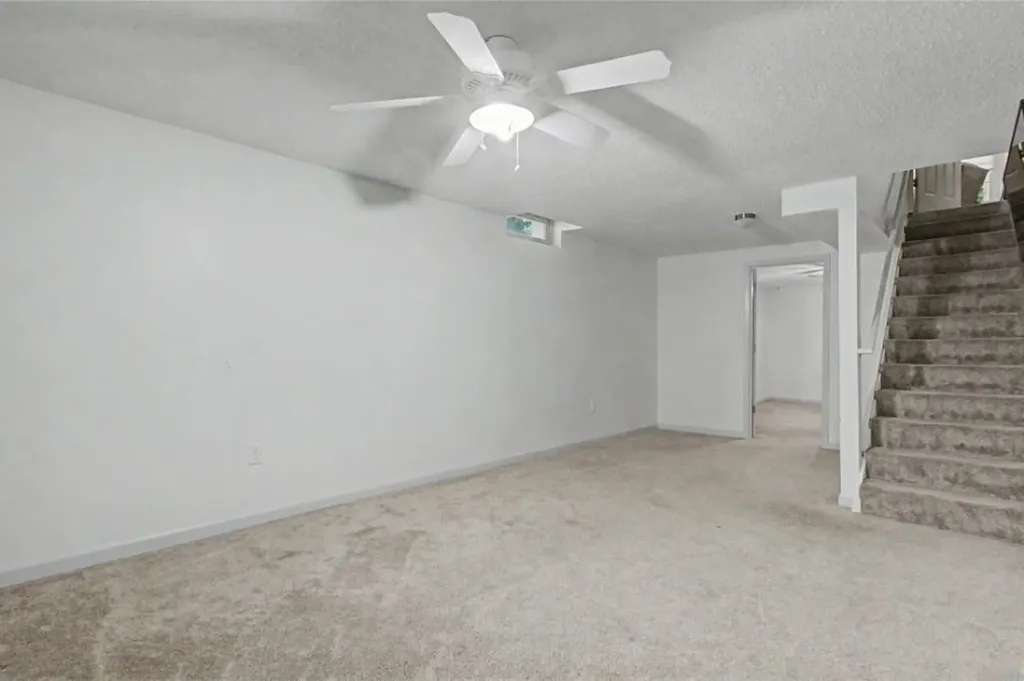 409 N Emporia Valley Center KS 67147