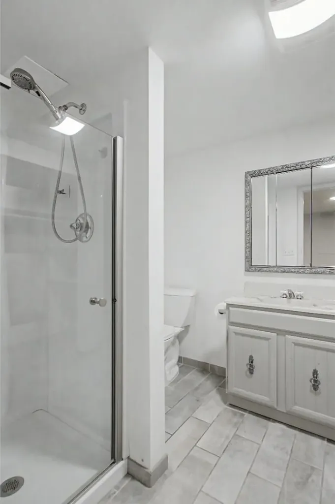 409 N Emporia Valley Center KS 67147