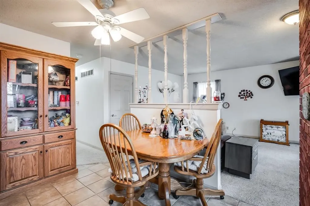 409 N Emporia Valley Center KS 67147