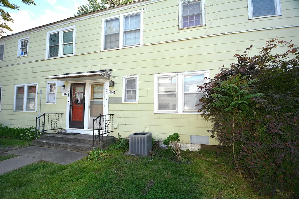 1444 S Pershing Avenue Wichita KS 67218