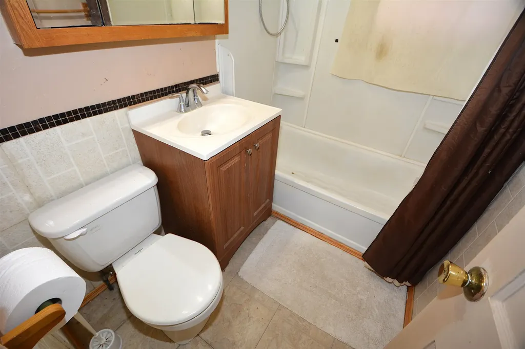 1444 S Pershing Avenue Wichita KS 67218