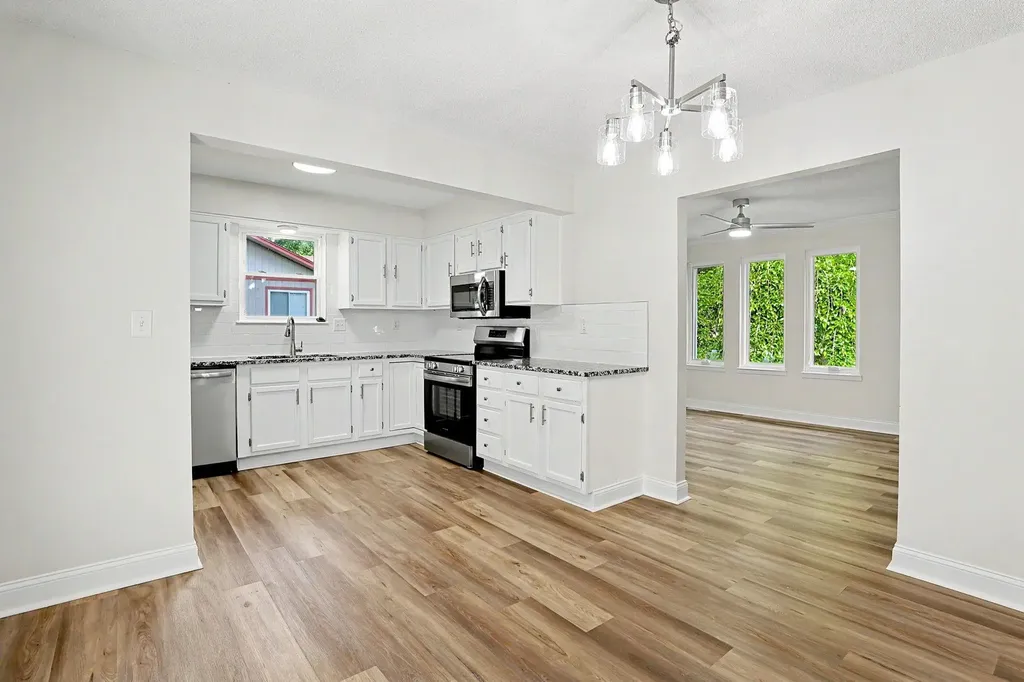 440 N Linden Haysville KS 67060