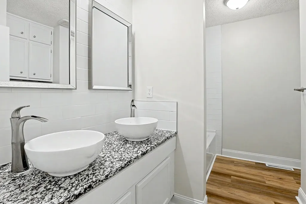 440 N Linden Haysville KS 67060
