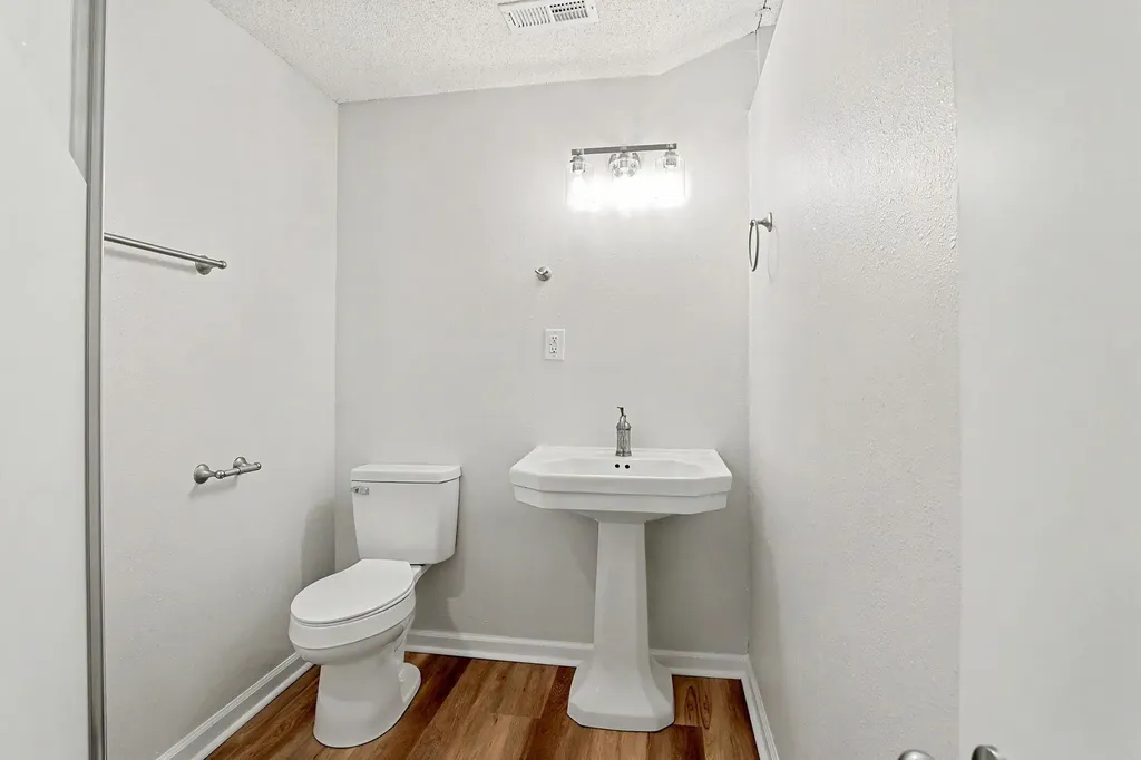 440 N Linden Haysville KS 67060