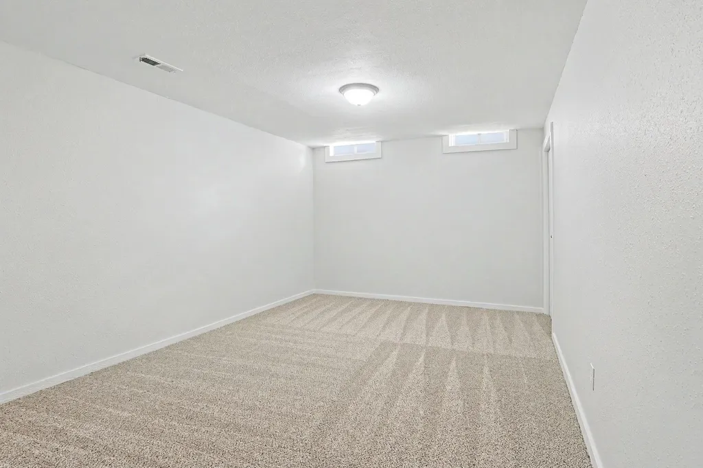 440 N Linden Haysville KS 67060