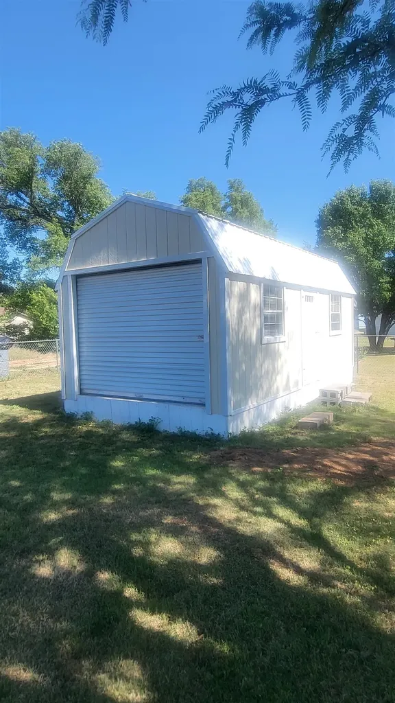516 N Botkin Attica KS 67003