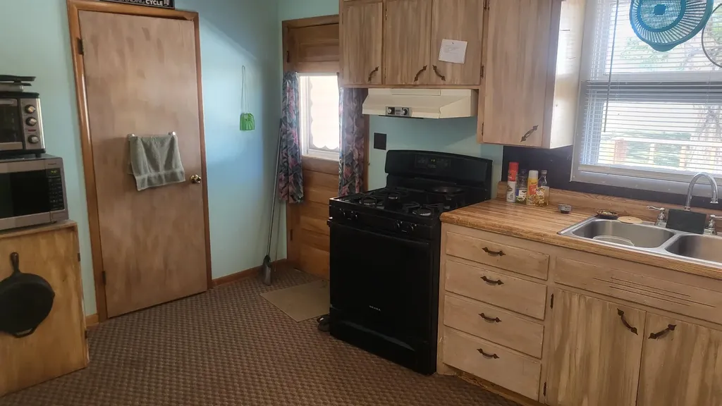 516 N Botkin Attica KS 67003