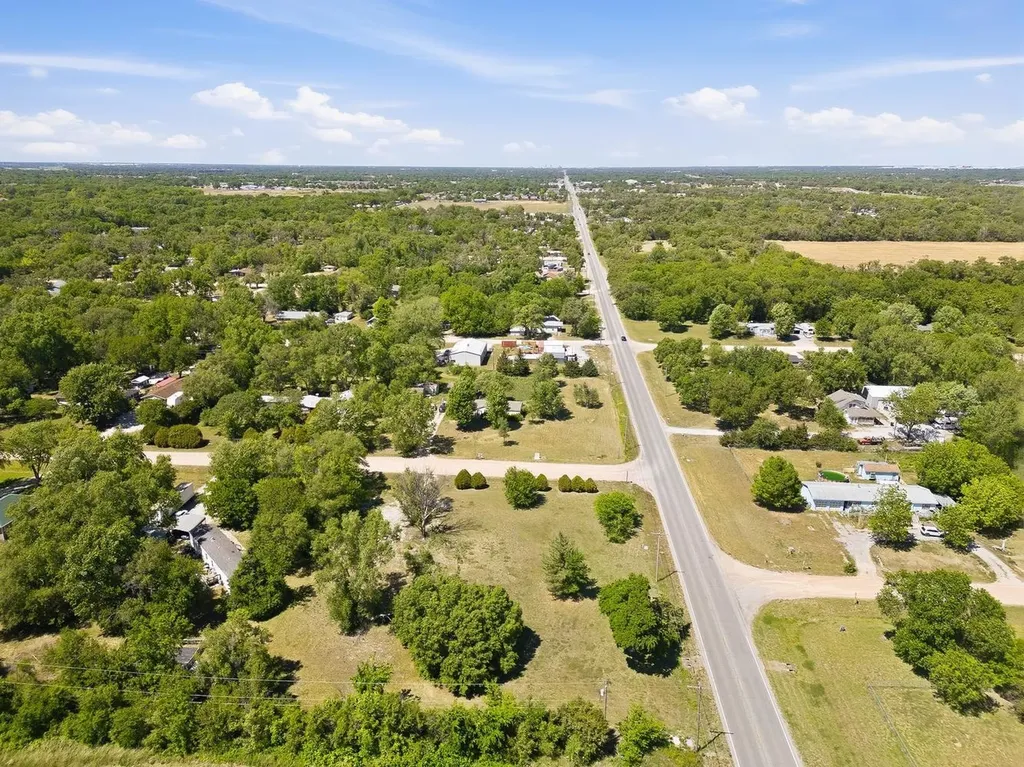 229 E Nicole Street Wichita KS 67060