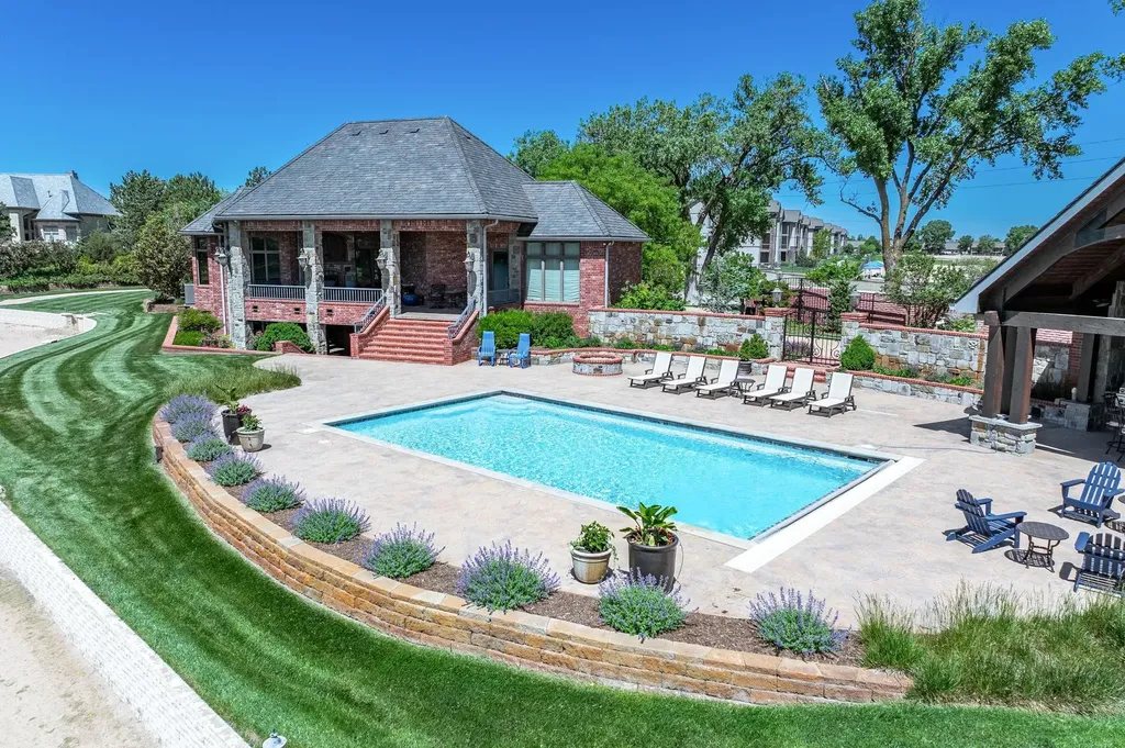 6737 W 29th Street N Wichita KS 67205