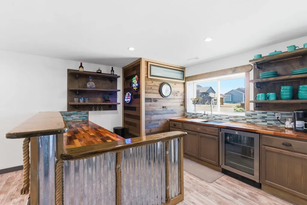 1105 Park Glen Street Clearwater KS 67026