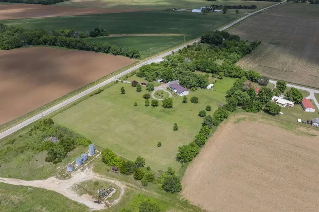 33017 77th Road Arkansas City KS 67005