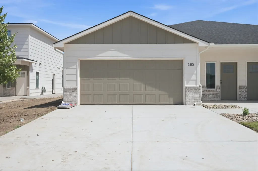 185-187 N Mendocino Court Goddard KS 67235