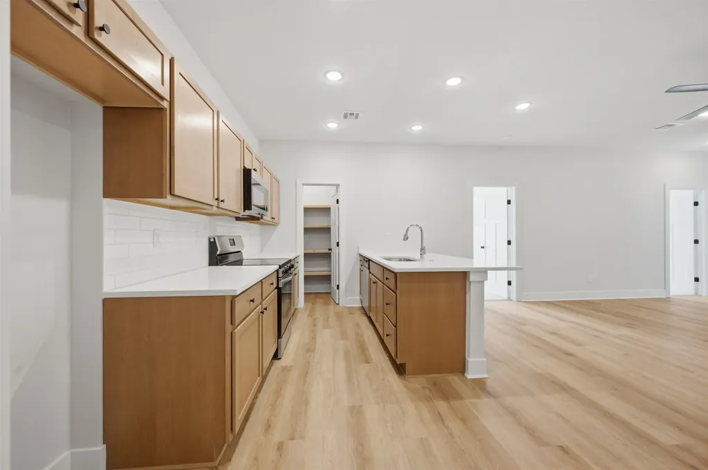 161-163 N Mendocino Court Goddard KS 67052