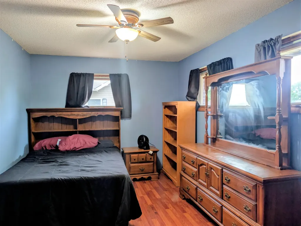 214 N Sedgwick Burrton KS 67020