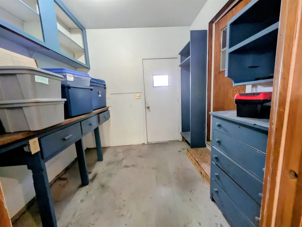 214 N Sedgwick Burrton KS 67020
