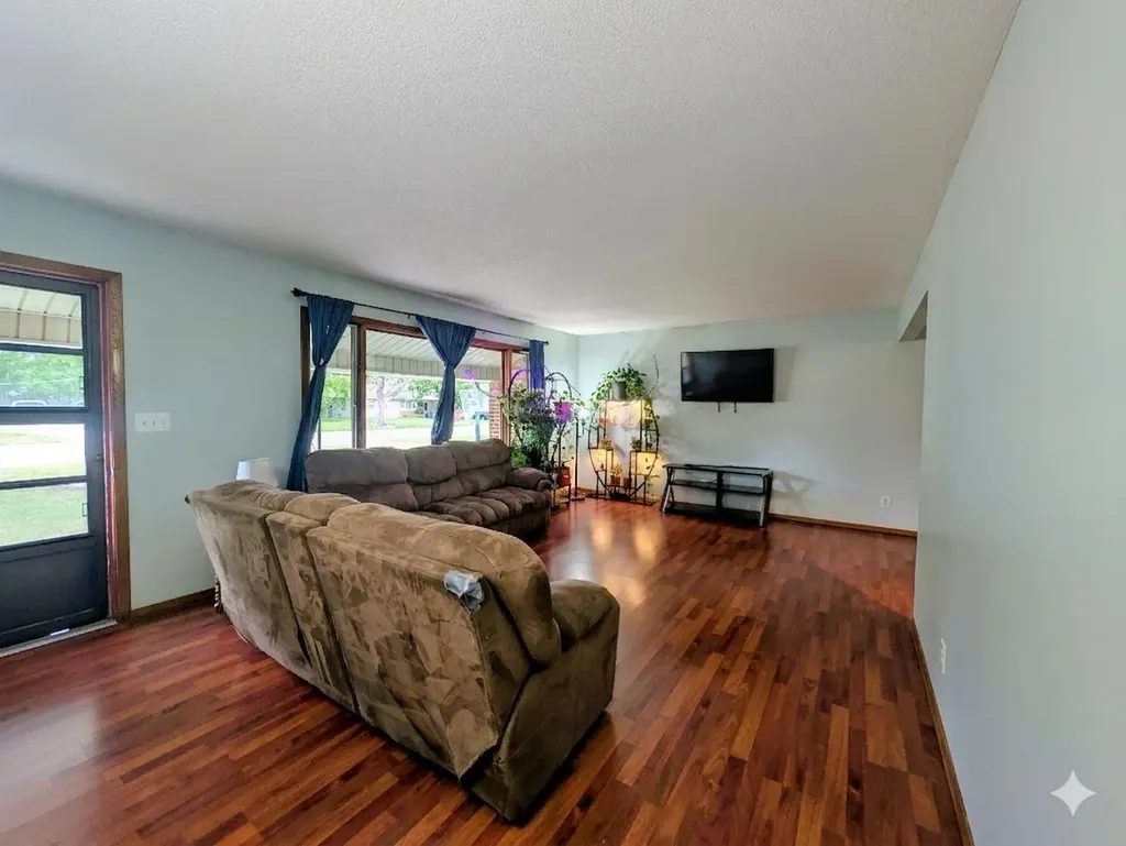 214 N Sedgwick Burrton KS 67020