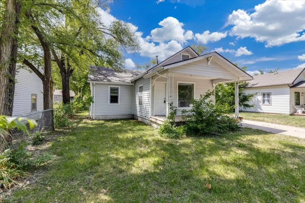 1821 S Grove Wichita KS 67211