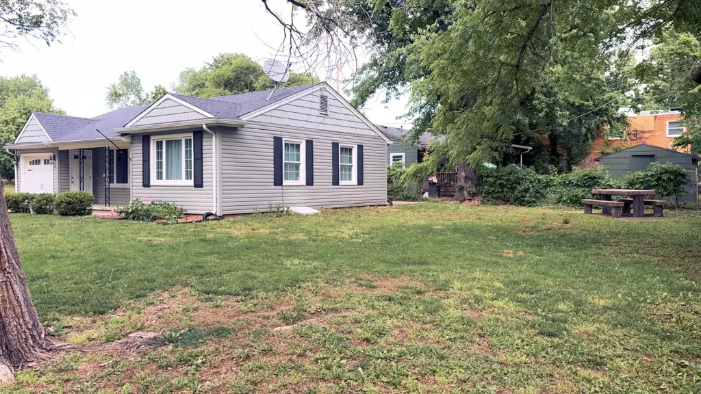 1302 Shelden El Dorado KS 67042