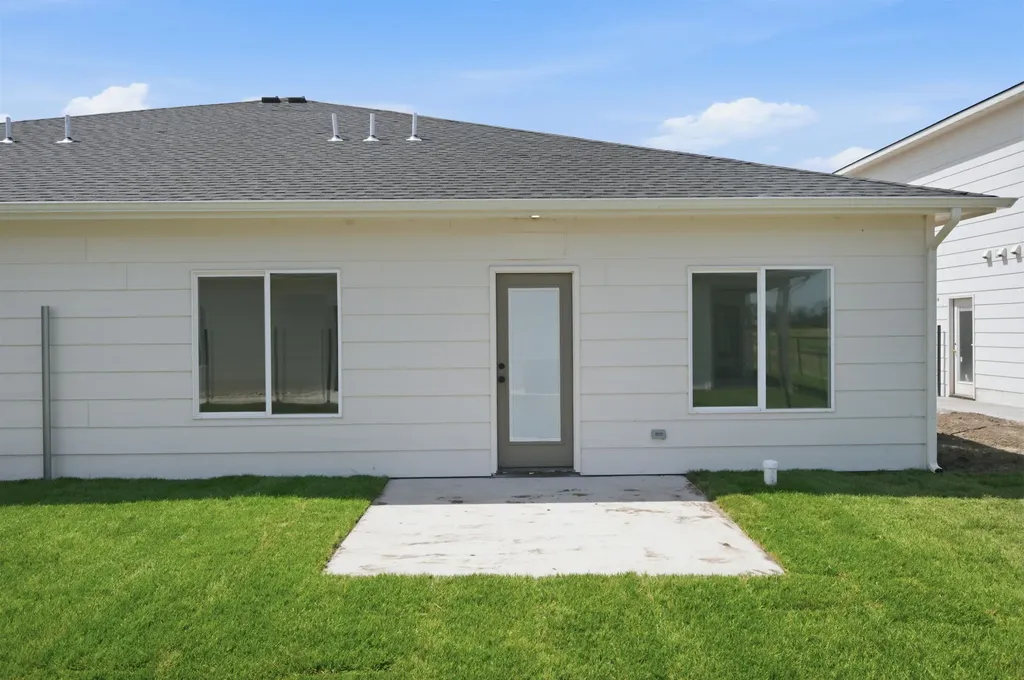 161 N Mendocino Goddard KS 67052