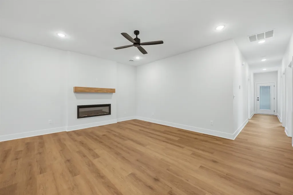 169 N Mendocino Goddard KS 67052