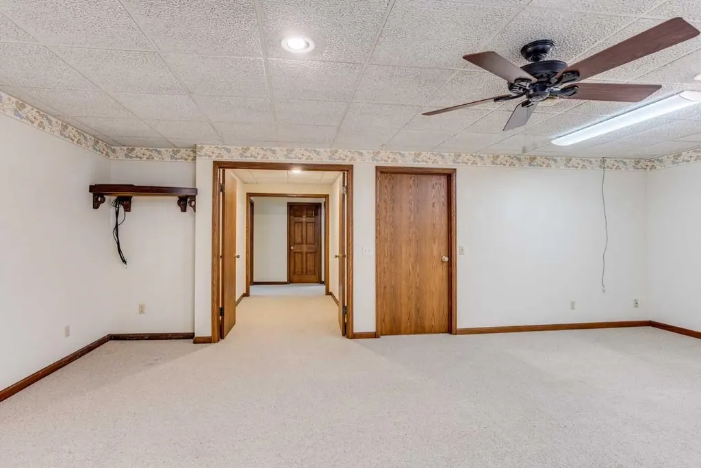 12400 E Lynne Wichita KS 67207