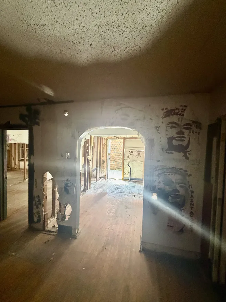 436 N Minnesota Wichita KS 67214