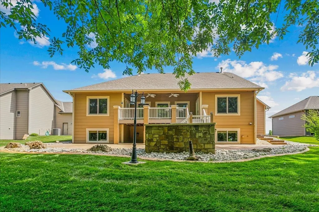 6441 S Cedardale Avenue Derby KS 67037